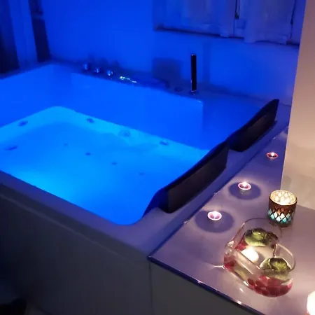 לינה וארוחת בוקר And San Giovanni רומא